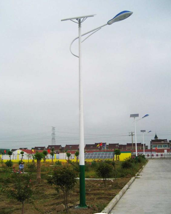 云城区6米特价太阳能路灯